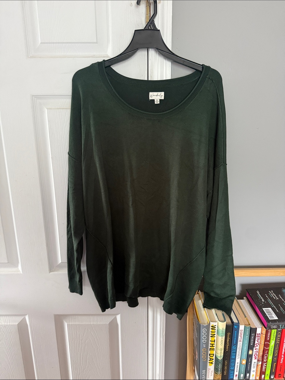Wonderly Forest Green Lightweight Crew Sweater
